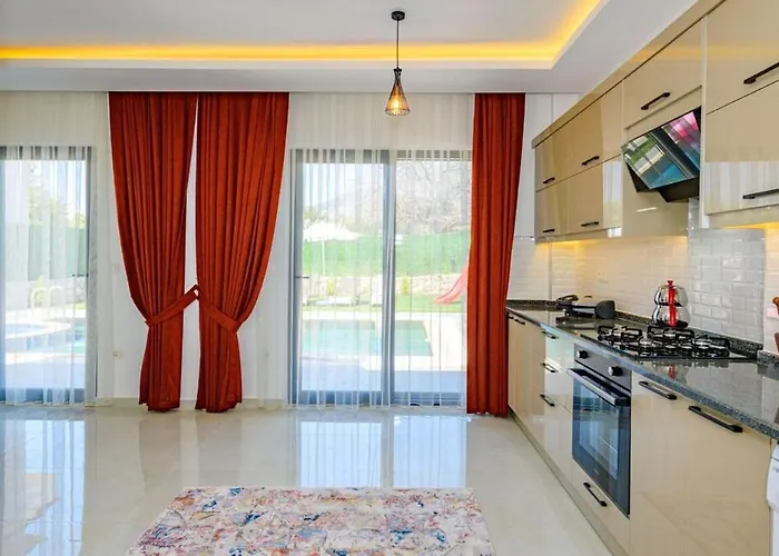 Verdora - 4 Bedroom In Oludeniz Hisaroenue 别墅