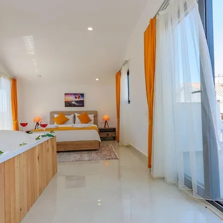 Verdora - 4 Bedroom In Oludeniz Hisaroenue Villa