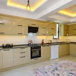 Villa Verdora - 4 Bedroom In Oludeniz Hisaroenue *